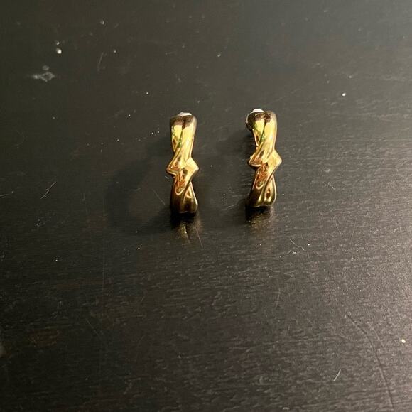 .75" Goldtone Curved Drop Earrings with Pointed Center - Picture 1 of 4